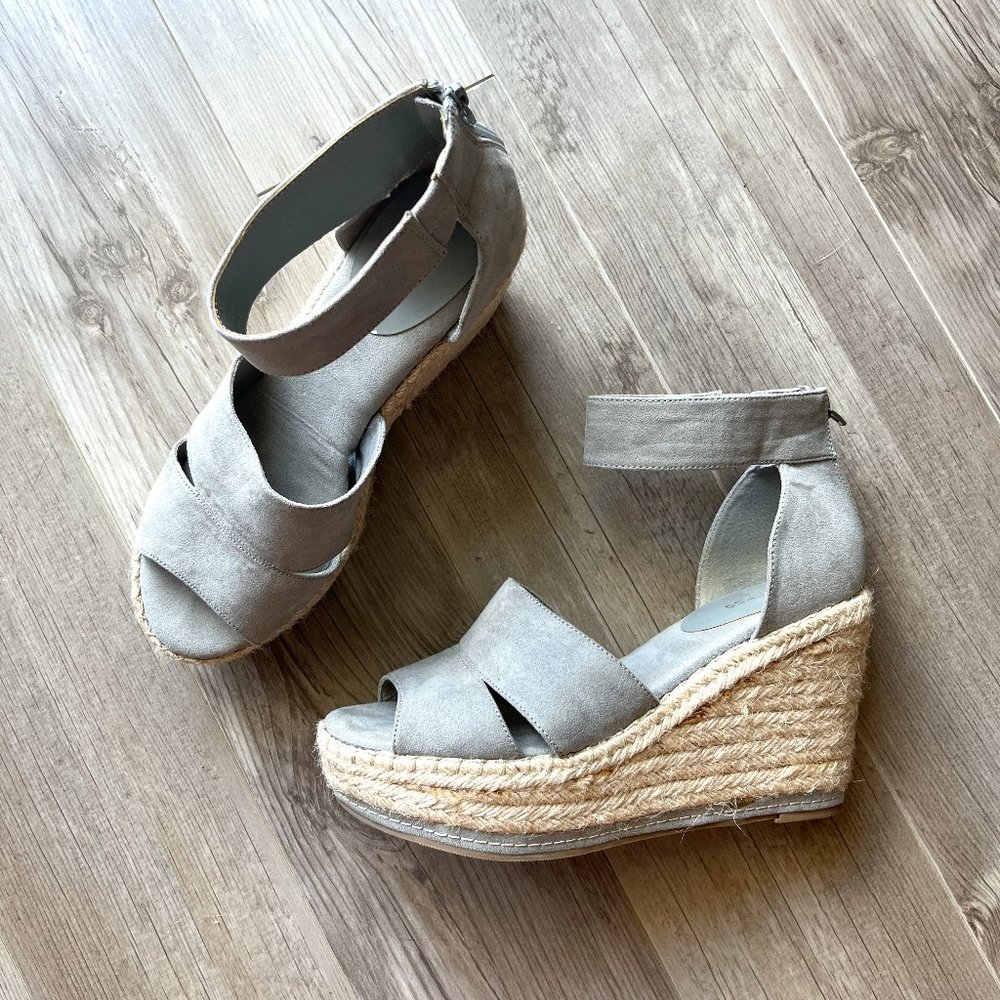 Like New! Gray Suede Wedge Heels
